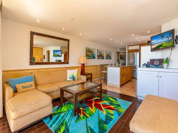 Beach Front Kihei Vacation Condo two Bedroom