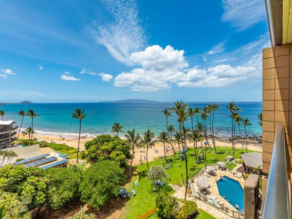 Beach Front Kihei Vacation Condo two Bedroom