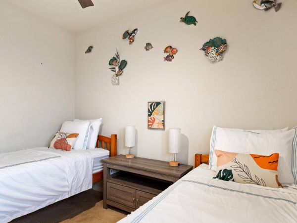 Kona Confortable Oceanside Condo with 3 Bedroom