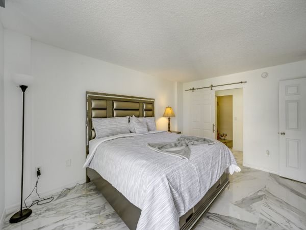 Marco Island Condo Beachfront with 2 Bedrooms