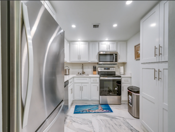Marco Island Condo Beachfront with 2 Bedrooms