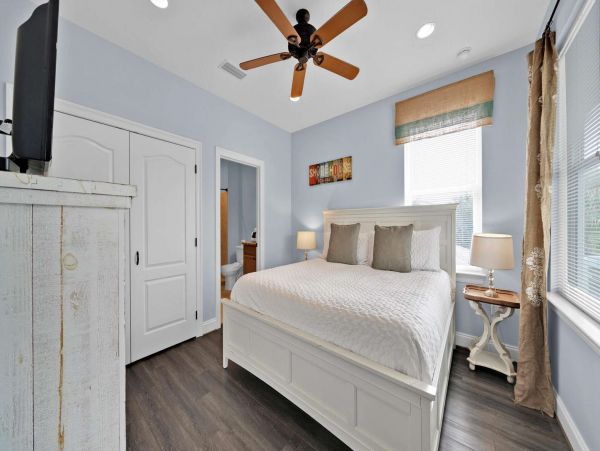Walk to Beach Destin Vacation Home Five Bedroom