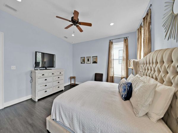 Walk to Beach Destin Vacation Home Five Bedroom