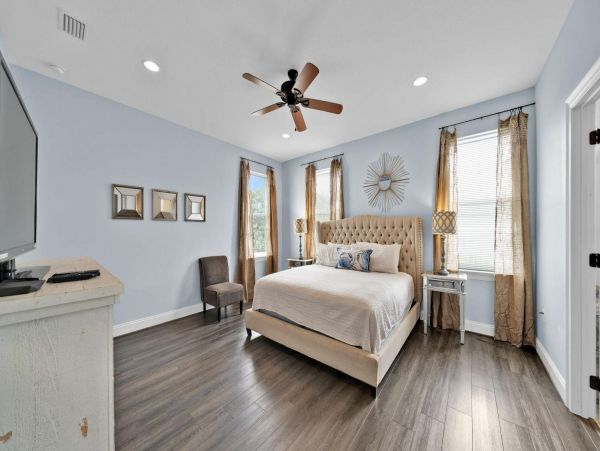 Walk to Beach Destin Vacation Home Five Bedroom