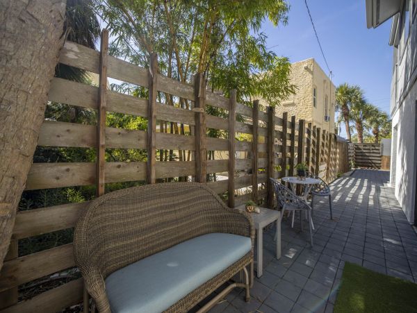 Siesta Key Condo for 11 Guest