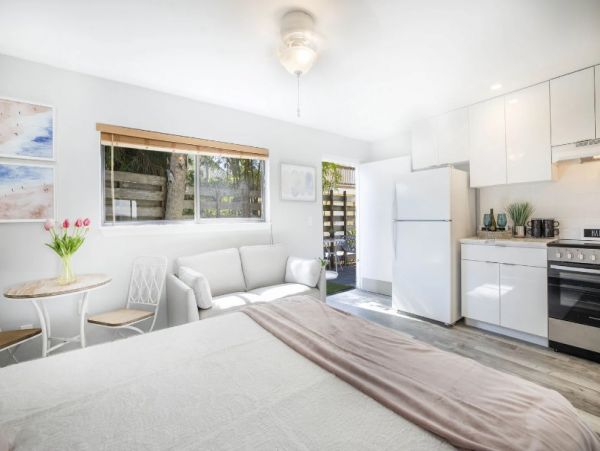 Siesta Key Condo for 11 Guest