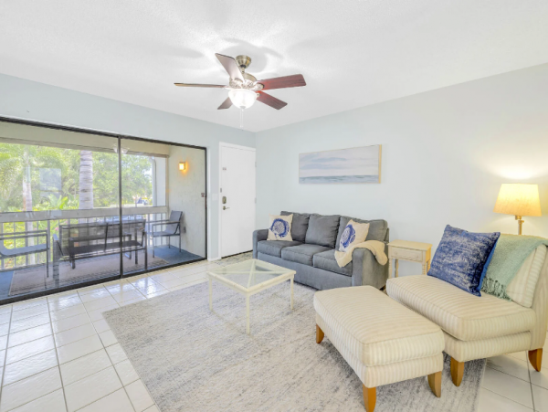 Siesta Key Condo with 2 Bedrooms