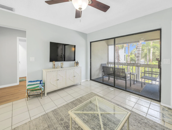 Siesta Key Condo with 2 Bedrooms