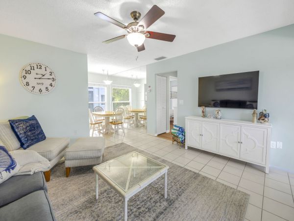 Siesta Key Three Bedroom Vacation rental Near the Beach