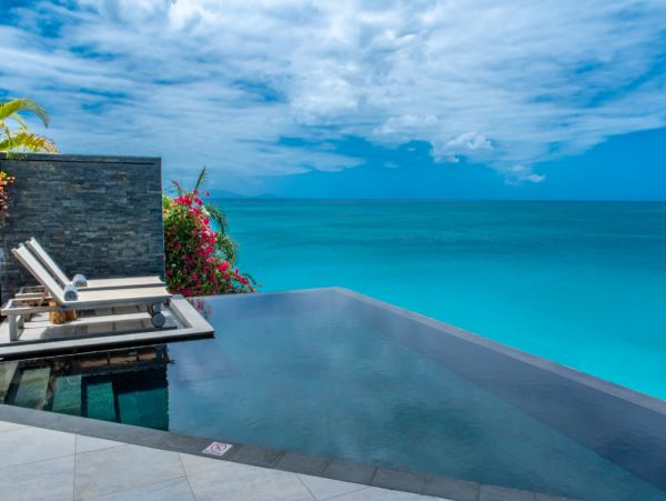 Beachfront Antigua  Luxury Villa