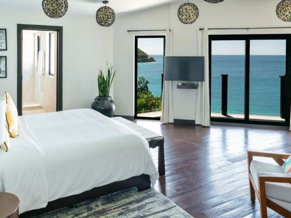 Beachfront Antigua  Luxury Villa