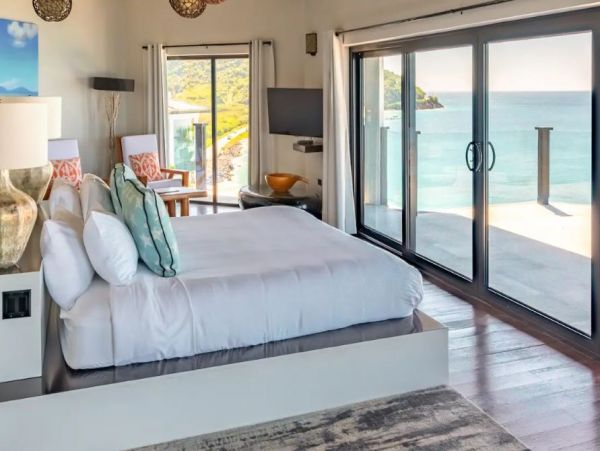 Beachfront Antigua  Luxury Villa