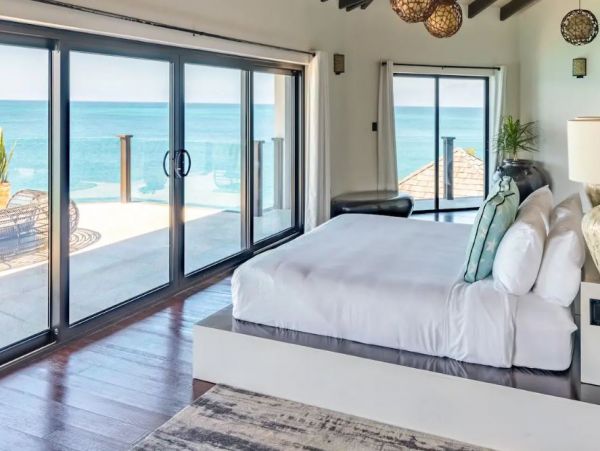Beachfront Antigua  Luxury Villa
