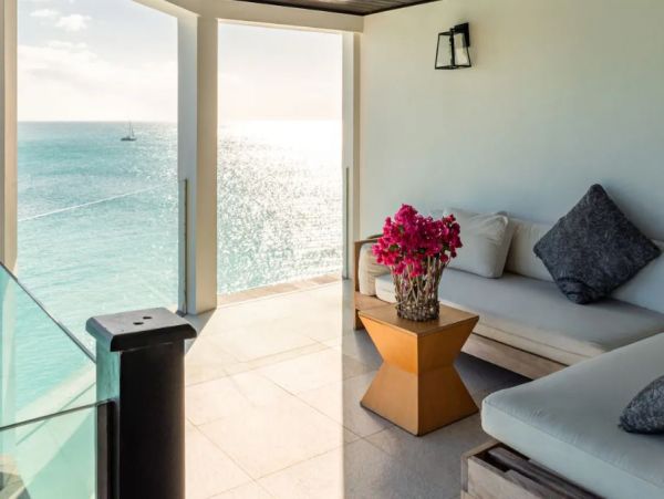 Beachfront Antigua  Luxury Villa