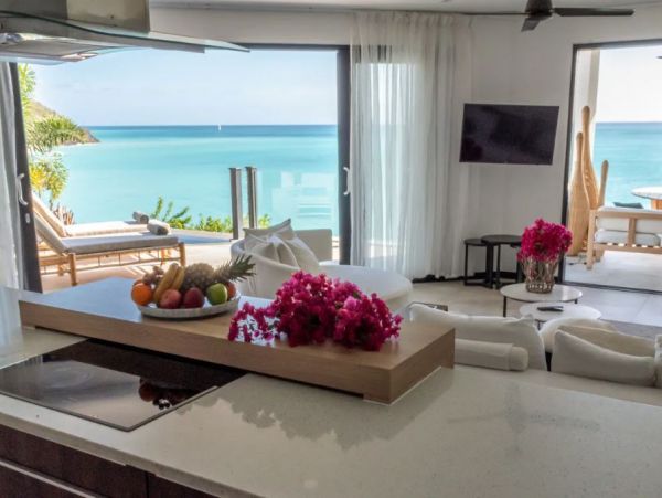 Beachfront Antigua  Luxury Villa