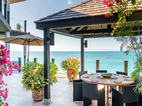 Beachfront Antigua  Luxury Villa