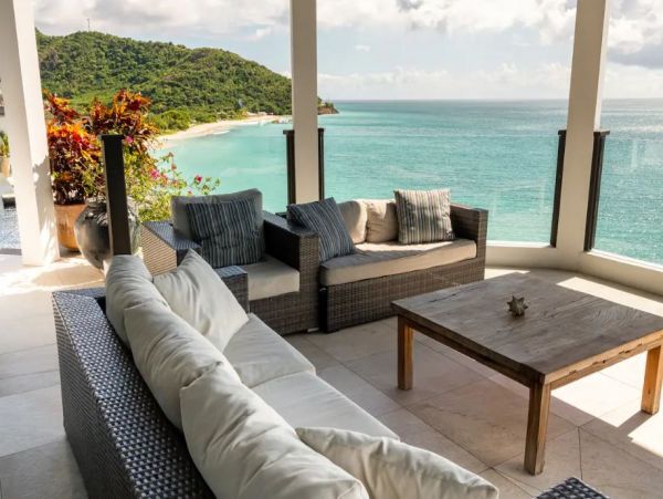 Beachfront Antigua  Luxury Villa