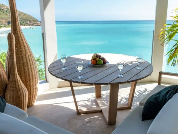 Beachfront Antigua  Luxury Villa