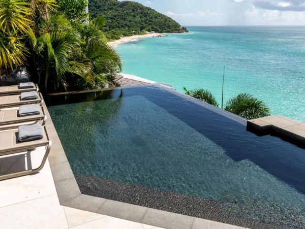 Beachfront Antigua  Luxury Villa