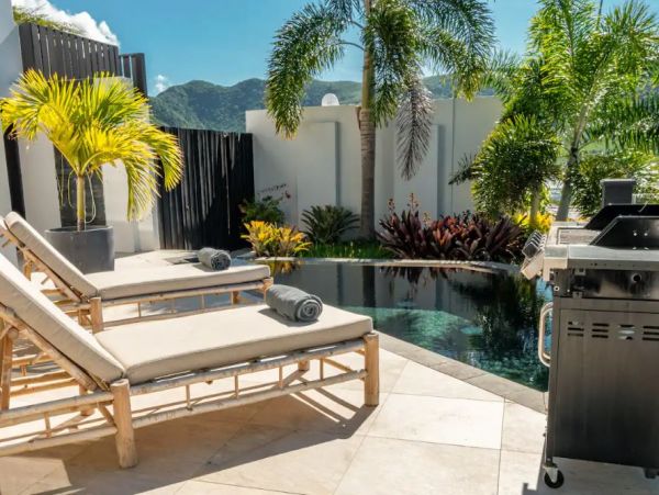 Beachfront Antigua  Luxury Villa