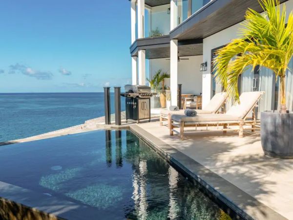 Beachfront Antigua  Luxury Villa
