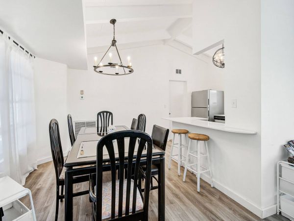 Charming Vacation Getaway with 3 Bedrooms in Sarasota