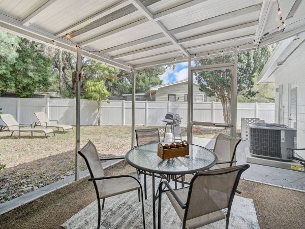 Charming Vacation Getaway with 3 Bedrooms in Sarasota