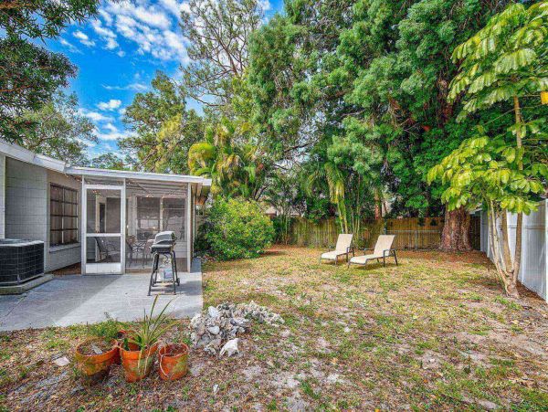 Charming Vacation Getaway with 3 Bedrooms in Sarasota