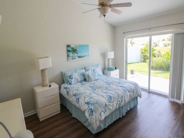Cape Coral 3 Bedroom Vacation Getaway With Private Pool