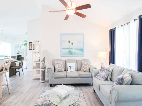 Cape Coral 3 Bedroom Vacation Getaway With Private Pool