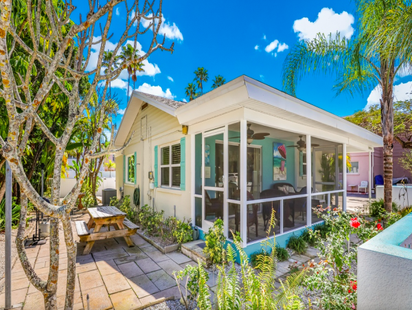 Charming Island Retreat with Private Pool, Steps from the Beach and Pine Avenue