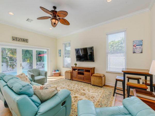 Coastal 4 Bedroom Vacation Rental in Anna Maria Island