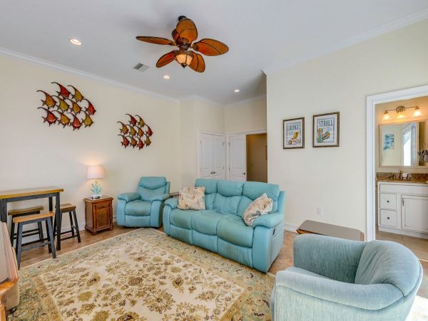 Coastal 4 Bedroom Vacation Rental in Anna Maria Island