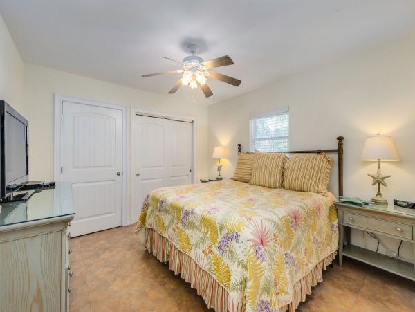 Coastal 4 Bedroom Vacation Rental in Anna Maria Island