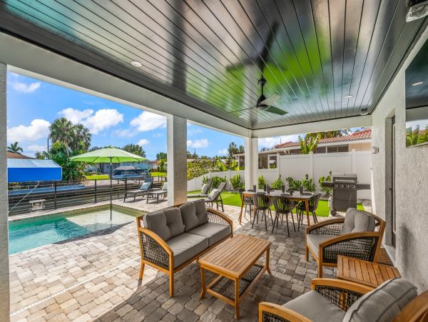Luxury Canal Front Three Bedroom Rental in Bradenton