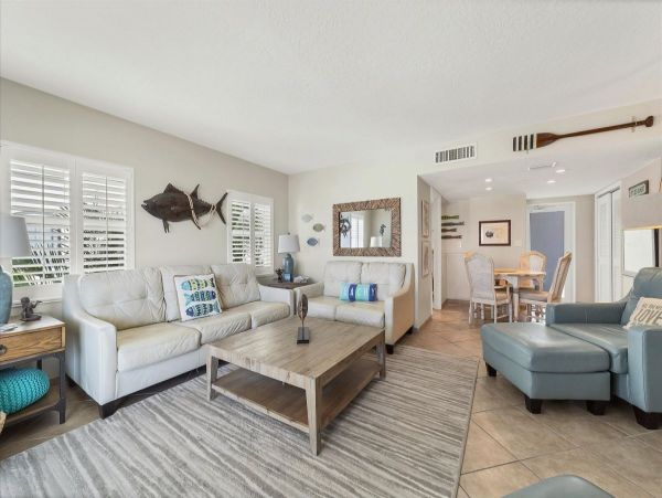 Siesta Key Vacation Condo with 2 Bedrooms