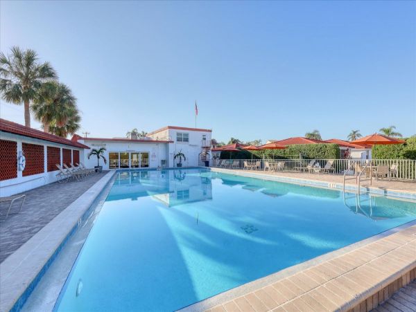 Siesta Key Vacation Condo with 2 Bedrooms