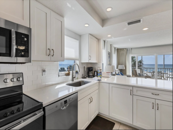 Lovely Condo RIGHT on the Beach! Siesta Key