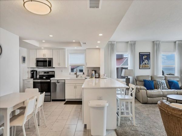 Lovely Condo RIGHT on the Beach! Siesta Key