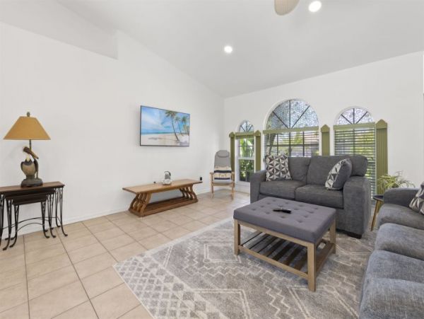 Cape Coral 3 Bedroom Vacation Home with Private Pool NEW ARRIVAL