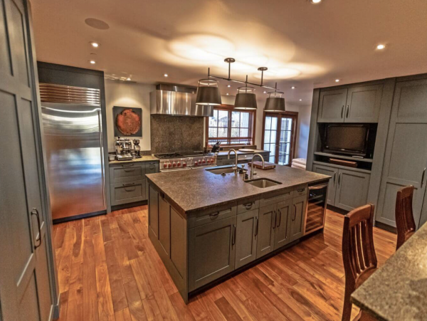 Ski in - Ski out Vail Vacation Penthouse Five Bedroom