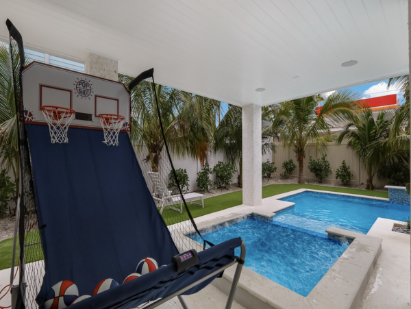 Luxe Coastal Living Just Steps from the Gulf