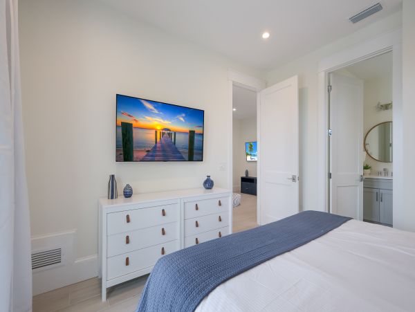 Luxe Coastal Living Just Steps from the Gulf
