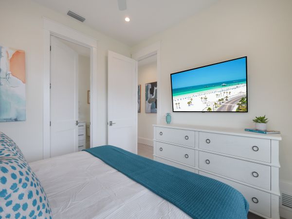 Luxe Coastal Living Just Steps from the Gulf