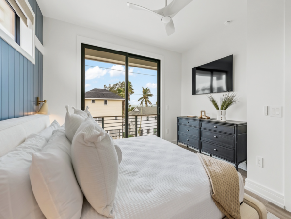 Anna Maria Island Luxury Vacation Rental  7-Bed Gulf Coast Villa with Pool & Rooftop Views
