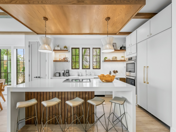 Anna Maria Island Luxury Vacation Rental  7-Bed Gulf Coast Villa with Pool & Rooftop Views