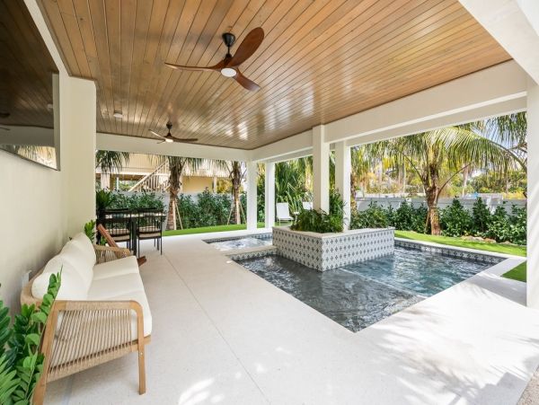 Anna Maria Island Luxury Vacation Rental  7-Bed Gulf Coast Villa with Pool & Rooftop Views