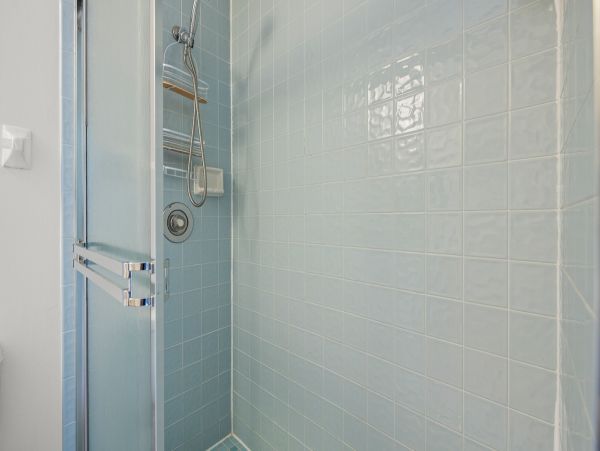 Holmes Beach Vacation Condo Three Bedroom Walk to Beach