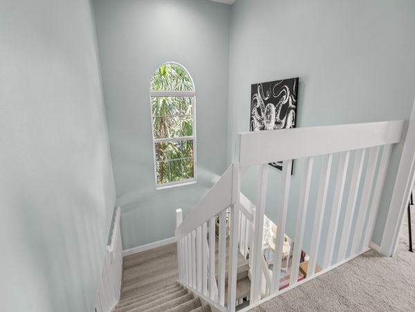 Holmes Beach Vacation Condo Three Bedroom Walk to Beach