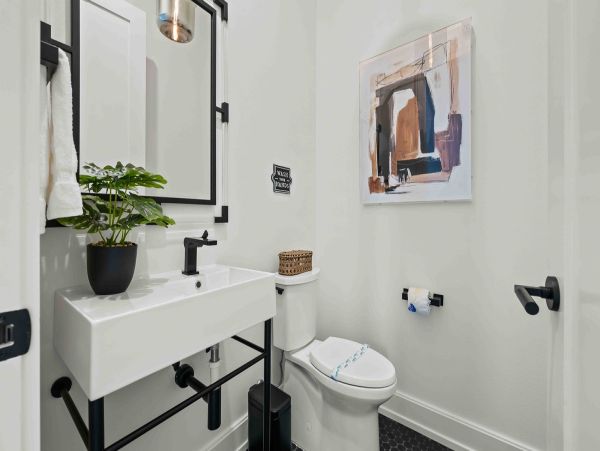Luxury Holmes Beach Rental Walk to Beach & Rooftop Views